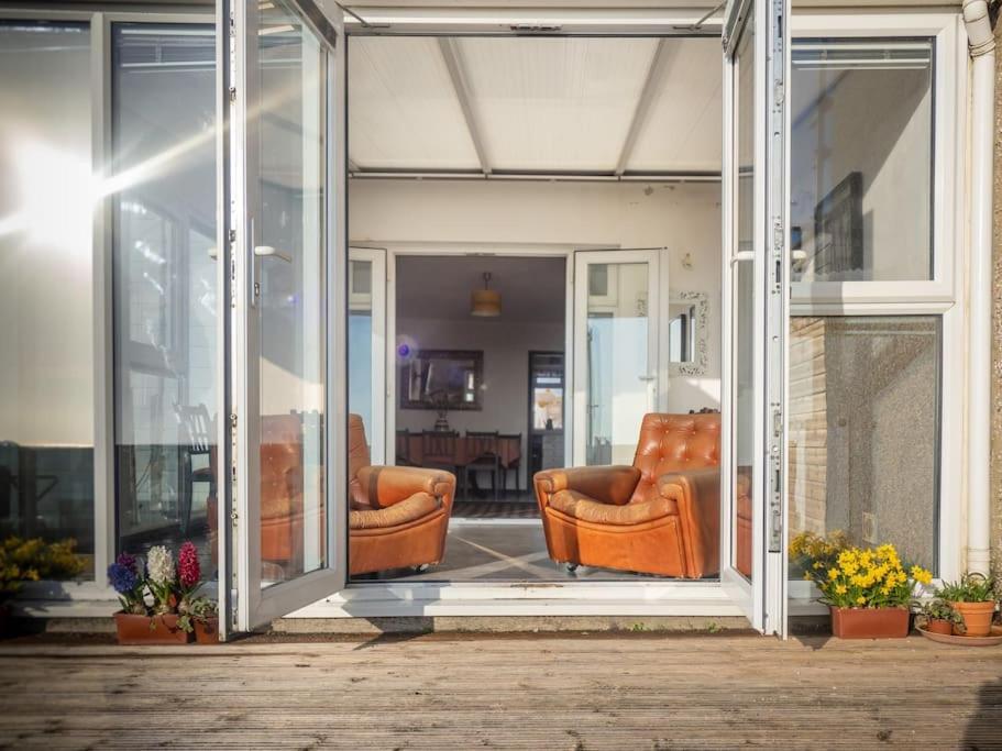 Sunset House By Air Premier Holiday home *